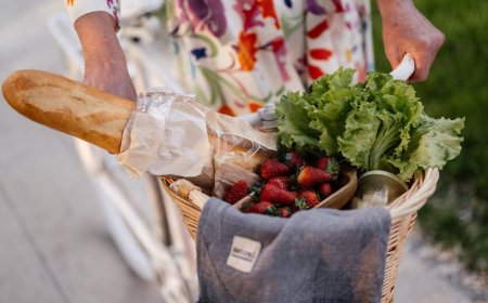 Menghidupkan Gaya dengan Motif Floral dan Artsy untuk Setiap Kesempatan