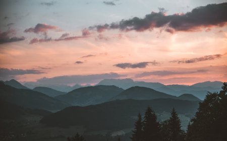 Menjelajahi Alam dengan Aman dan Nyaman Melalui Hiking Snorkeling dan Trail Running