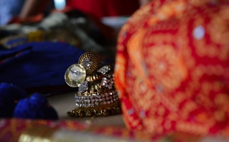 Hari Kebaya Nasional: Merayakan Keanggunan dan Pelestarian Budaya Indonesia