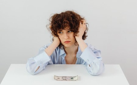 Mengelola Keuangan di Tengah Tumpukan Cicilan: Tips dan Trik