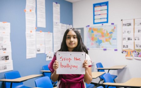 Uang Jajan Anak: Bijak atau Boros?