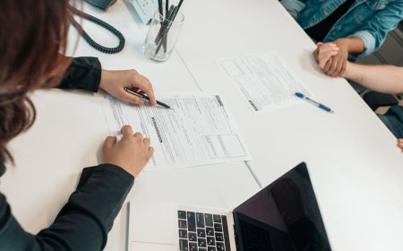 Berani Pinjam ke Keluarga? Ini Aturannya!