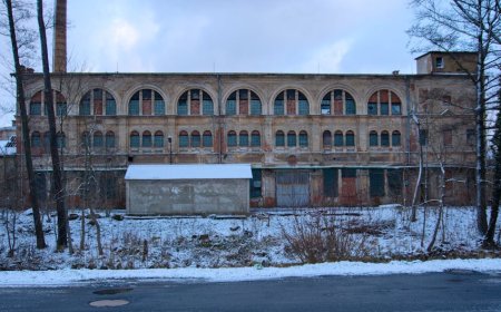 Menjelajah Bangunan Tua Secara Aman: Panduan Urban Exploration Legal dan Risiko Terhindar