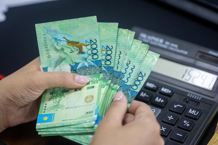 Apakah Strategi 50/30/20 Bisa Selamatkan Keuanganmu?