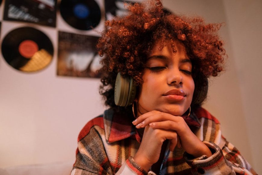 Kenapa Sony WH-1000XM6 Jadi Pilihan Headphone Premium Tahun Ini?