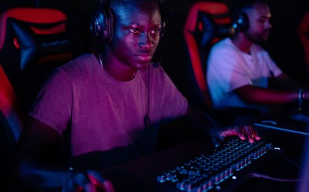 Remaja Terjerat Ekstremisme Online? Peran Game Online dan Strategi Perlindungan Anak