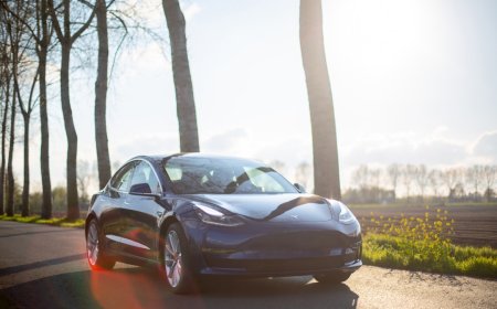 Membongkar Risiko Tersembunyi: Fakta Panas di Balik Sistem Otomatis Tesla yang Wajib Tahu!