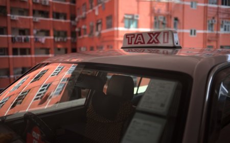 Bagaimana Tesla Robo Taxi Menekan Tarif Perjalanan Hingga 60%?