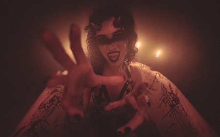 Pengalaman Unik Penggemar Saat Antre Tiket Film Demon Slayer