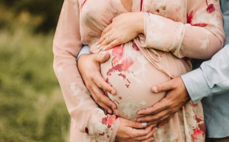 Tren Tunda Kehamilan: Mengapa Milenial Tak Lagi Terburu-Buru Punya Anak?