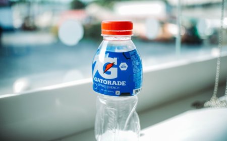 Stop Percaya Mitos! 7 Kesalahan Fatal Soal Air Putih yang Justru Merusak Kulit dan Kesehatanmu