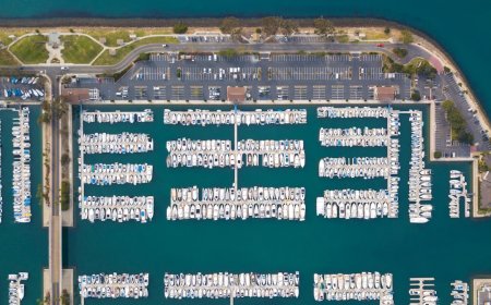 Terbongkar! Taktik Rahasia Pembeli Yacht Kaya Hindari 'Jebakan' Tarif Eropa yang Bikin Geger Pasar!