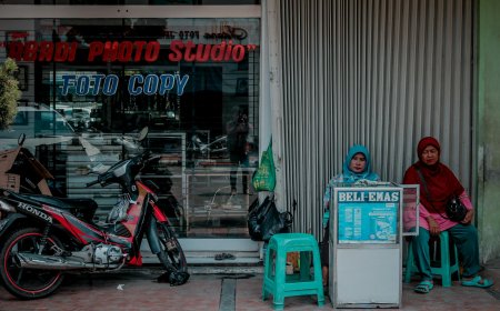 Daya Beli Kelas Menengah Anjlok, Apa Penyebab Sebenarnya?