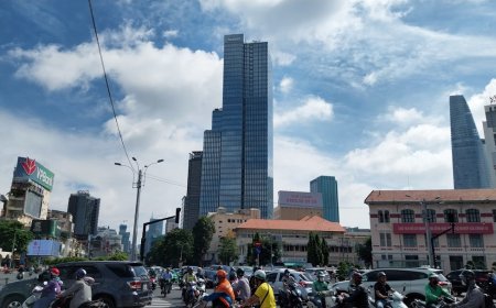 Kebijakan Pajak 2025: Peluang Baru dan Tantangan bagi Individu serta Pelaku Usaha di Indonesia