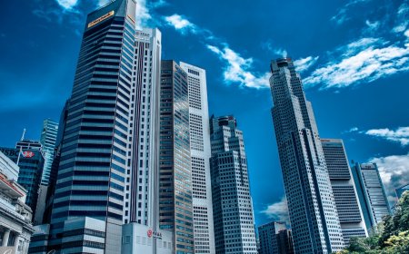 Tren Ekonomi Indonesia 2025: Peluang Pertumbuhan, Risiko Inflasi, dan Sektor Unggulan yang Wajib Dilirik