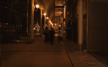 Lupakan Matahari Terbit: Inilah Cara Tren Wisata Malam 2025 Akan Mengubah Liburan Anda Selamanya