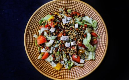 Rahasia Imunitas Kebal 2025: Panduan Nutrisi Seimbang yang Terbukti Secara Ilmiah