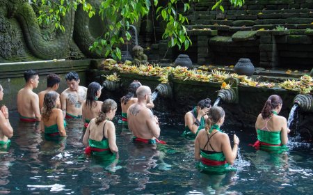 Bukan Sekadar Tren: Alasan Sonik Healing dan Melukat Bali Jadi Kunci Ketenangan Jiwa di 2025