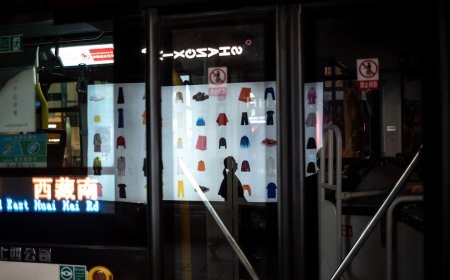 Siap Belanja Gadget 2025 di Indonesia? Panduan Perangkat Multifungsi dengan AI Personalisasi dan Augmented Reality