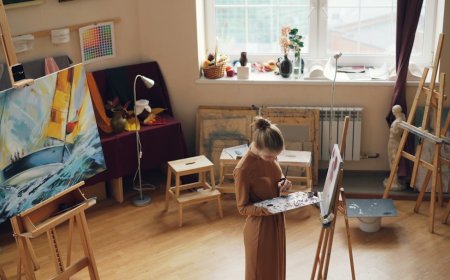 7 Tanda Kamu Terlalu Mengontrol Anak: Kenali Gejala Overparenting yang Menghambat Kemandirian Si Kecil