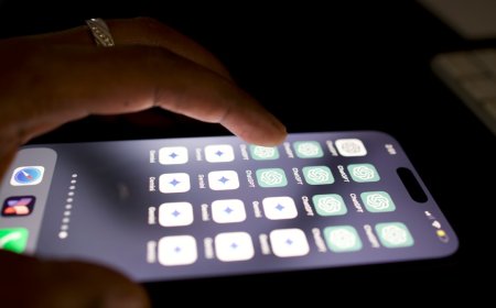 AI Sahabat Curhat atau Jebakan Psikologis? Bongkar Klaim Kesehatan Mental Character.AI dan Meta yang Diselidiki Texas