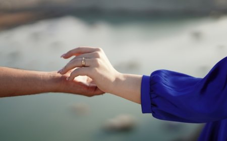 Bukan Cari Perhatian: Membongkar 5 Mitos Berbahaya Seputar Pikiran Bunuh Diri