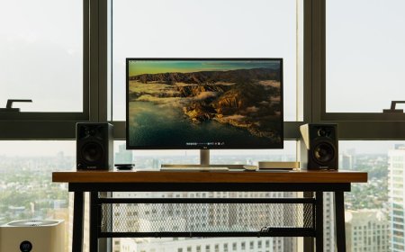 Monitor PC Terbaik 2025: Jangan Beli Sebelum Baca Panduan Lengkap Ini!