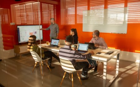 10 Tools AI Generatif Paling Transformatif untuk Produktivitas Tim Modern