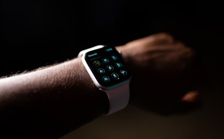 Revolusi Data di Tangan Atlet Bagaimana Wearable Technology Mengubah Batasan Performa Manusia