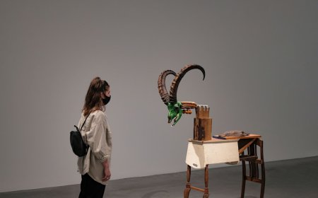 AI Meniru Gaya Seniman? Seni Baru atau Sekadar Pencurian? Kupas Tuntas Etikanya