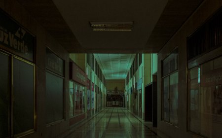 Gema Jeritan di Seribu Pintu Menguak Misteri Lawang Sewu yang Tak Pernah Tidur