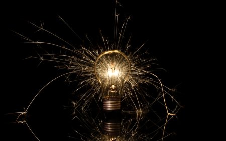 Kisah Eksperimen Gila yang Menjadikan Franklin Sang Bapak Listrik