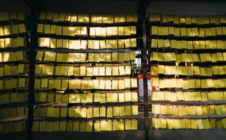 Emas Selalu Jadi Penyelamat Saat Inflasi? Bongkar Hubungan Kompleks dan Faktor Tersembunyinya