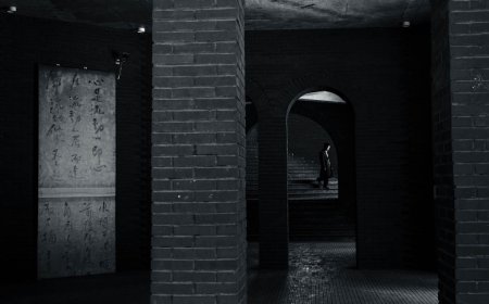 Kuchisake Onna dan Hanako-san: Menguak Bagaimana Urban Legend Jepang Menjelma Jadi Teror di Film dan Anime