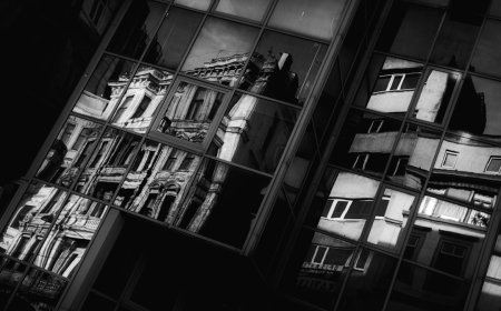 Hantu Tulang Raksasa dan Roh Jubah Merah: Mengungkap 7 Yurei dan Yokai Paling Mengerikan dari Sisi Gelap Folklor Jepang