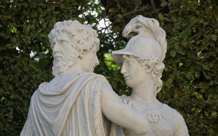 Mengintip Dilema Cinta Napoleon dan Josephine di Balik Tahta Kekaisaran