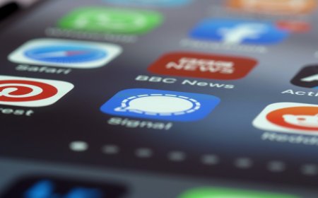 Belajar dari Tetangga Cara Vietnam dan Singapura Berangus Berita Bohong di Medsos