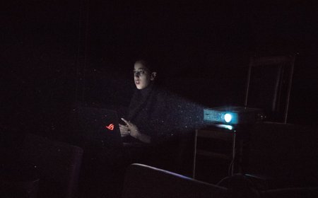 Mekanisme Psikologis Ketakutan Viral Mengapa Kita Terpikat Cerita Horor Digital