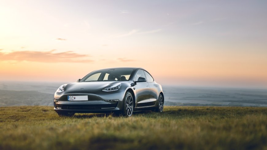 Membongkar Cara Kerja dan Jebakan Fatal Autopilot Tesla yang Sering Diabaikan