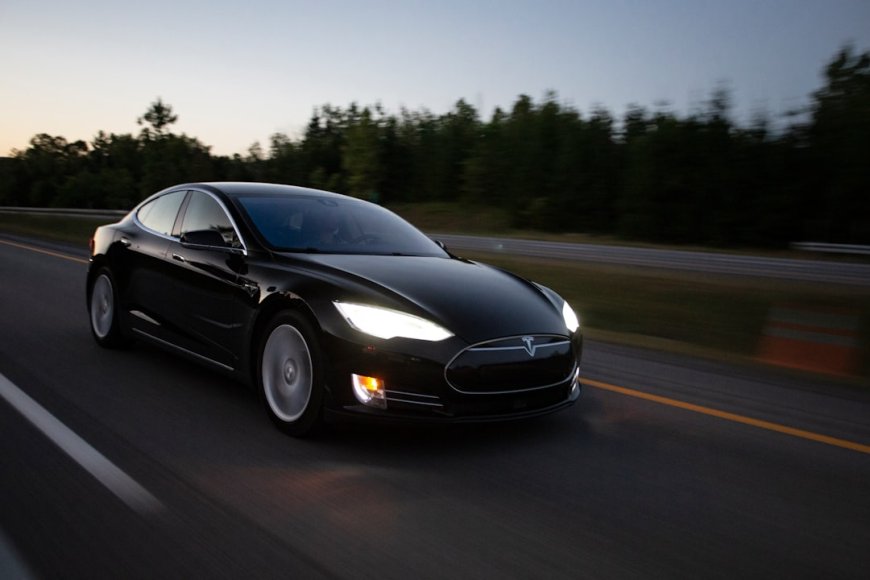 Tesla Robo Taxi Resmi Meluncur: Masa Depan Transportasi Tanpa Sopir Sudah Tiba!