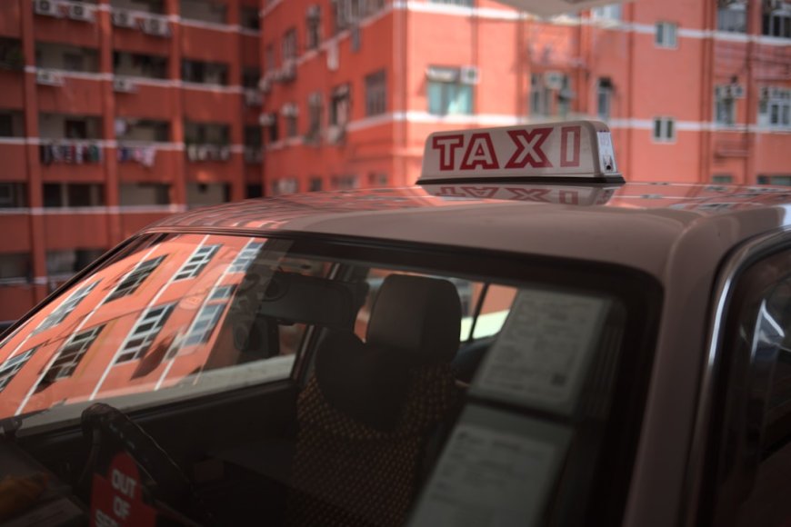 Bagaimana Tesla Robo Taxi Menekan Tarif Perjalanan Hingga 60%?