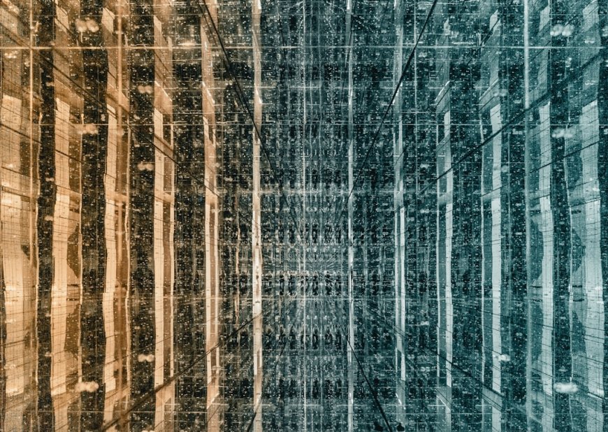 Membedah Alasan Tersembunyi OpenAI Membatasi Hubungan Pribadi dengan Teknologi AI