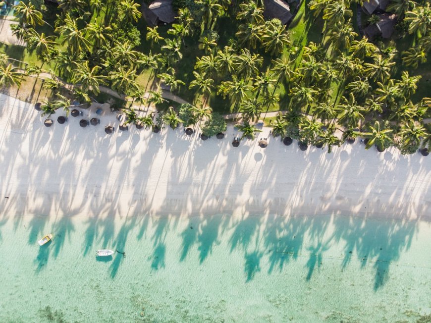 8 Pantai Tersembunyi di Bali yang Bikin Takjub, Wajib Masuk Bucket List Liburan 2025