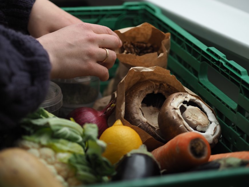 7 Cara Mudah Hidup Ramah Lingkungan di 2025, Nomor 3 Bikin Kaget!