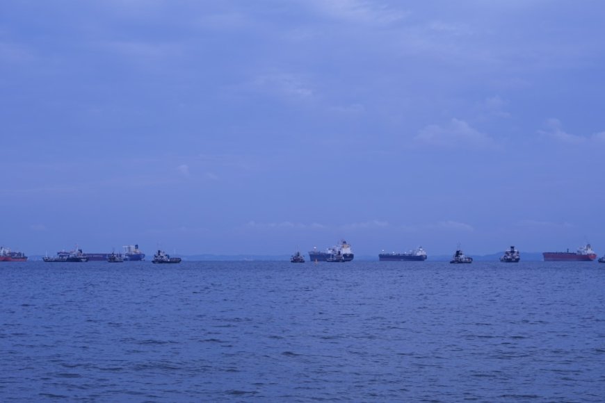 Taiwan Makin Panas, Kenapa Satu Selat Ini Bisa Bikin Ekonomi Dunia Goyang?