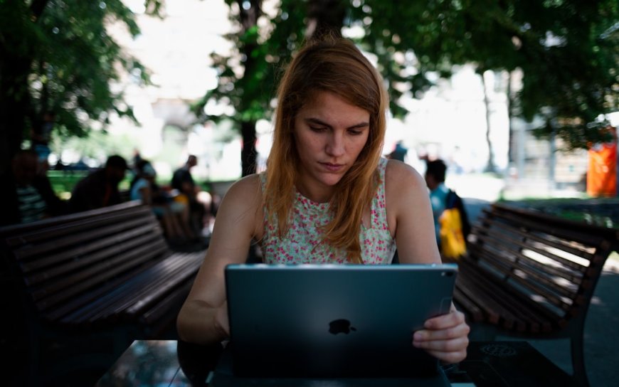 5 Rahasia Sukses Work From Anywhere: Ubah Total Gaya Hidupmu, Bukan Cuma Pindah Tempat Kerja