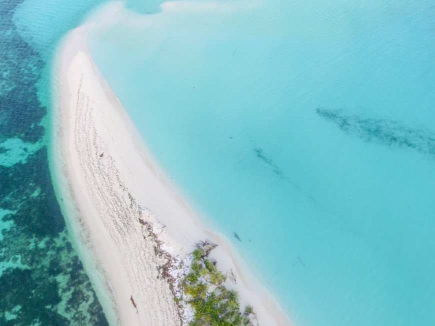 Bukan Cuma Wayag & Piaynemo: Itinerary Anti-Mainstream di Raja Ampat untuk Jiwa Petualang
