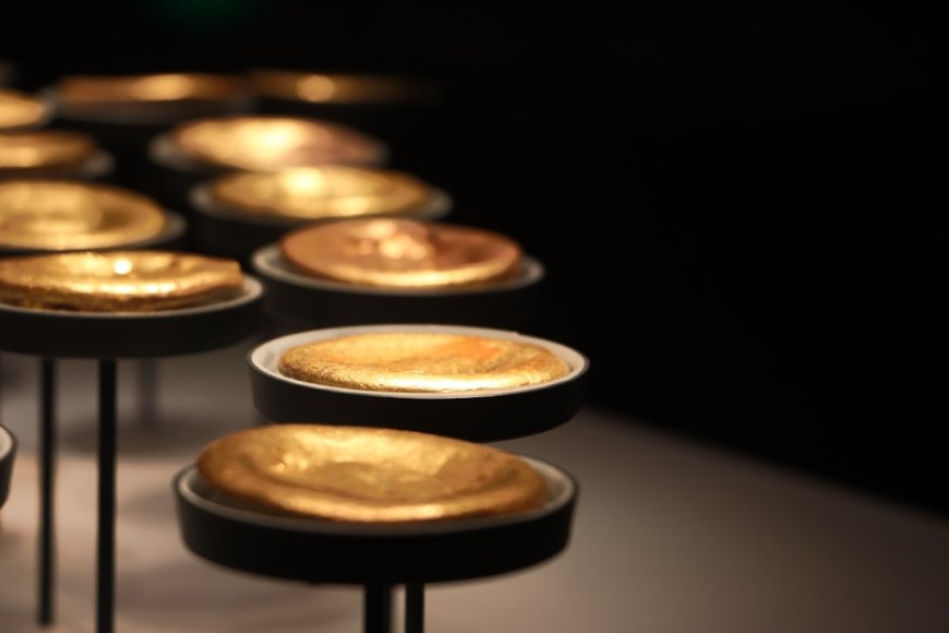 Harga Emas 24 Karat Meroket Rp10.000 di Pegadaian! Analisis Lengkap Penyebabnya dan Apakah Ini Sinyal untuk Beli?