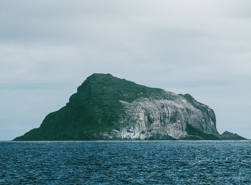 Rahasia Alam Pulau Alor yang Akan Membuatmu Terpana!
