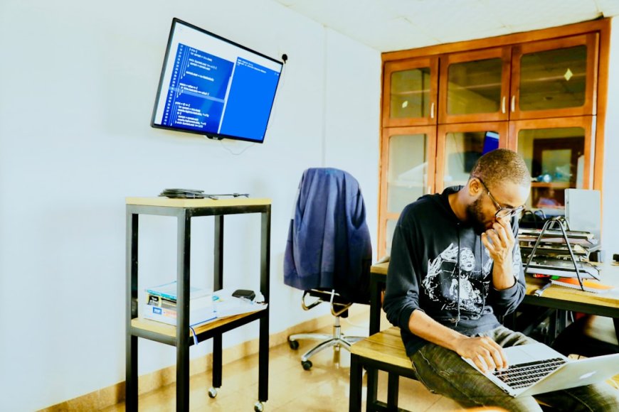 AI Generatif Mengancam Pekerjaan Administratif? Bukan Ancaman, Ini Peluang Besarnya